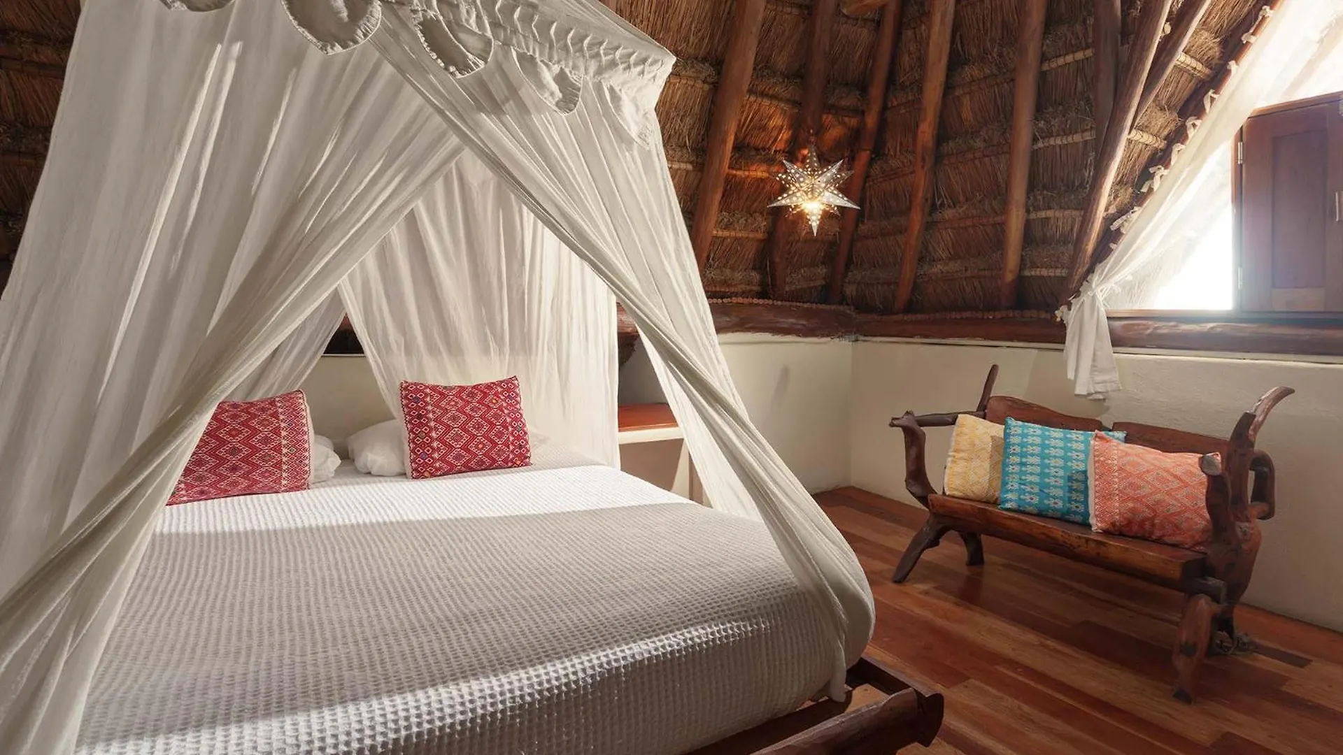 Hotel Exe El Pueblito Isola Holbox 4*,
